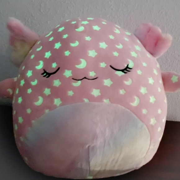 12" Squishmallow Axolotl Cressida glow in the dark - Picture 4 of 5